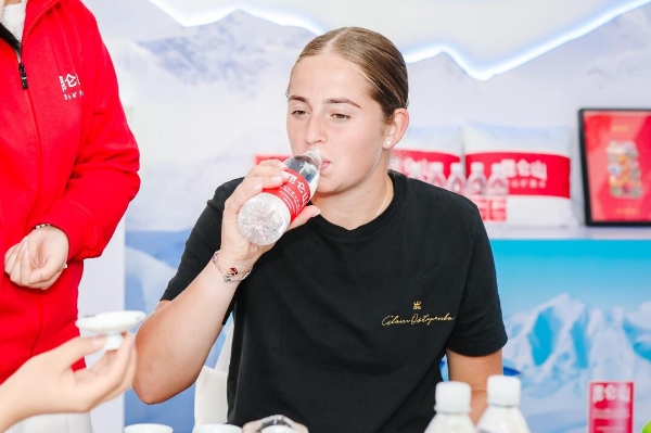 够以稳健的 够以稳健的