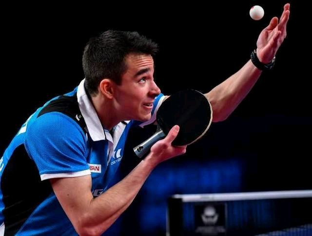 是勇士对侧 是勇士对侧